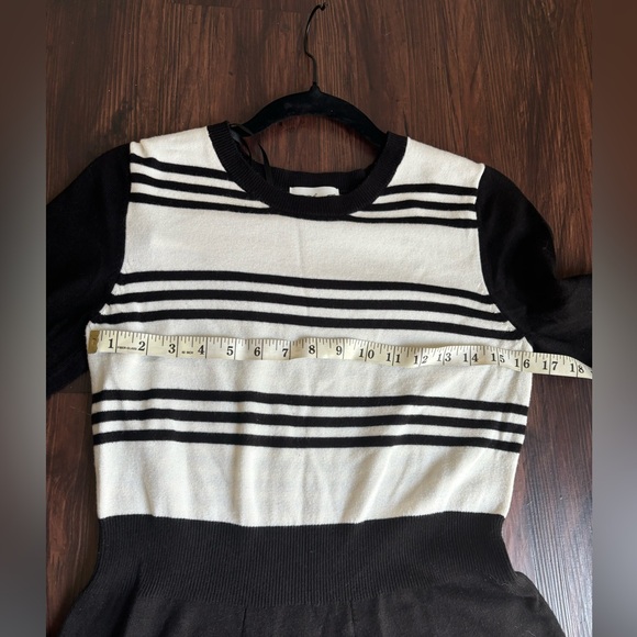 Eliza J Fit & Flare Sweater Midi Dress. Size M - Picture 7 of 12